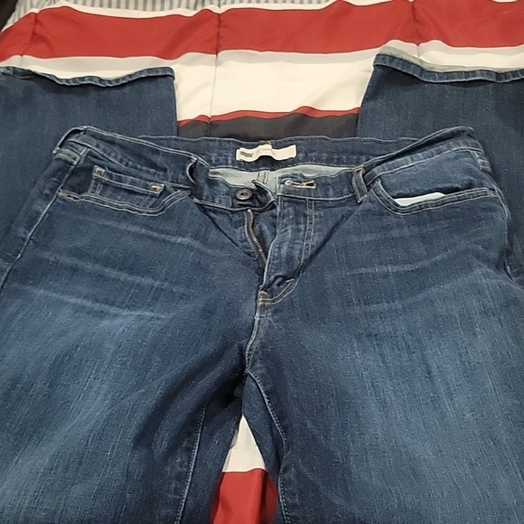 Jeans - Picture 2 of 3